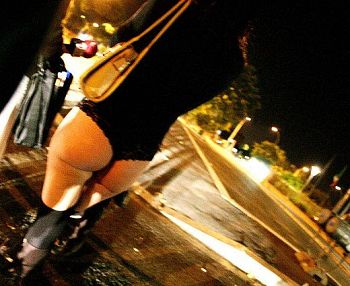 EUR, SANTORI (DifendiAMO ROMA): DI GIORNO POSTEGGIATORI ABUSIVI, LA NOTTE PROSTITUTE